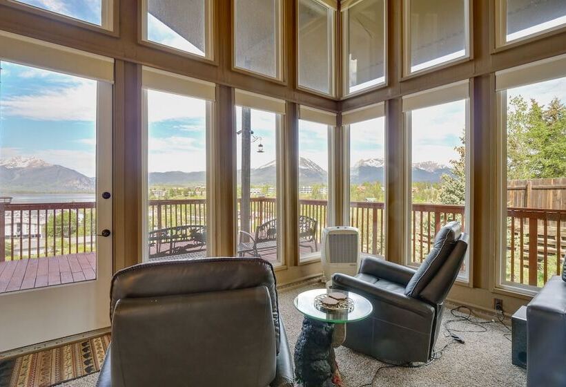 Hot Tub & Views: Summit County Ski Getaway!