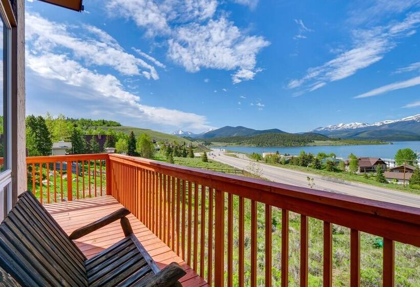 Hot Tub & Views: Summit County Ski Getaway!