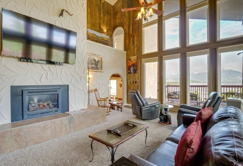 Hot Tub & Views: Summit County Ski Getaway!