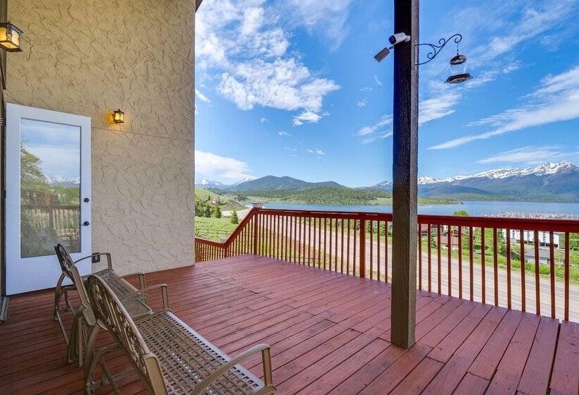 Hot Tub & Views: Summit County Ski Getaway!