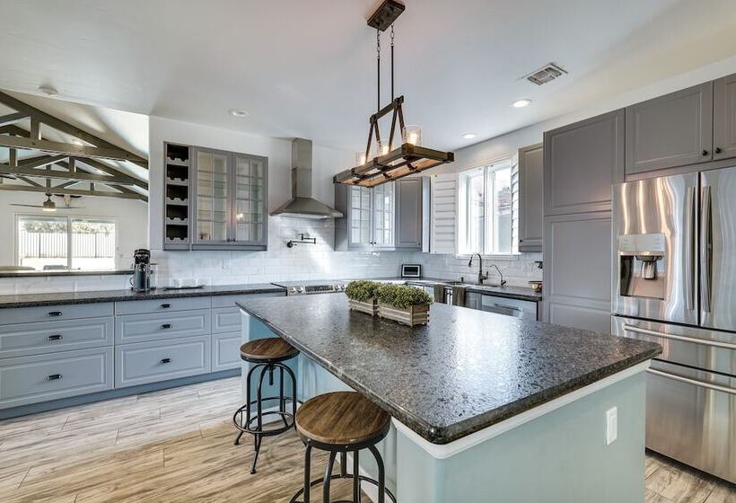 Sun Kissed Lake Havasu City Oasis W/ Private Pool