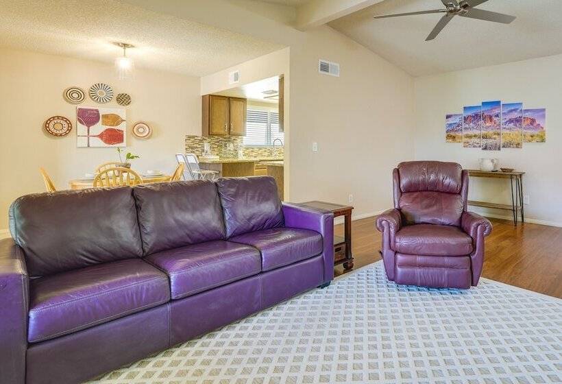 Sun Lakes Home In Retirement Community W/ 3 Pools