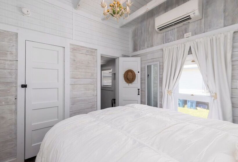 Sunkissed Cottage