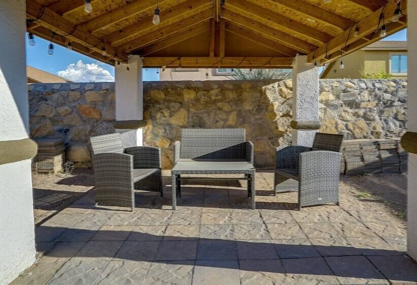 Sunny El Paso Home W/ Private Yard!