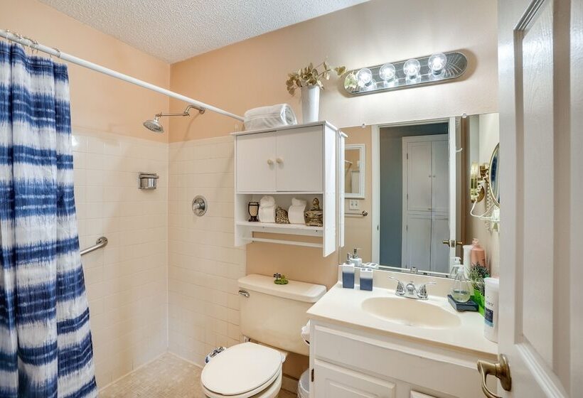 Near Busch Gardens: Sunny Florida Retreat W/ Pool!