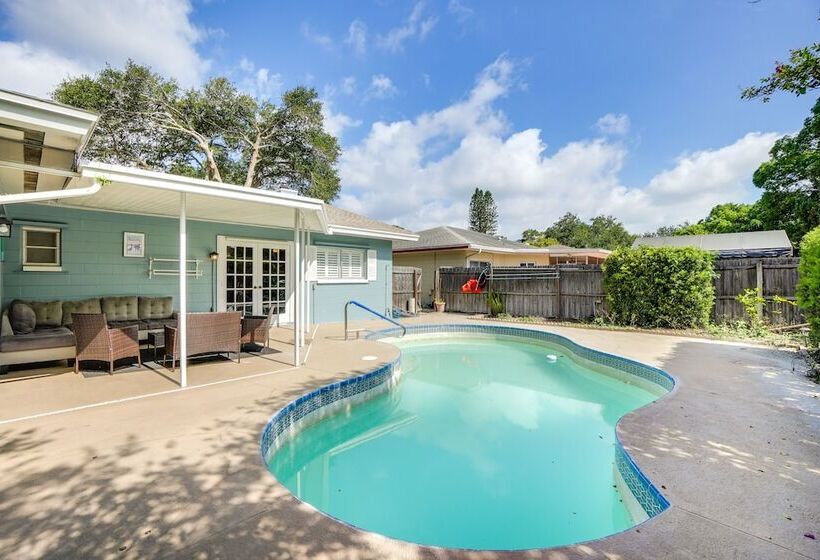 Near Busch Gardens: Sunny Florida Retreat W/ Pool!