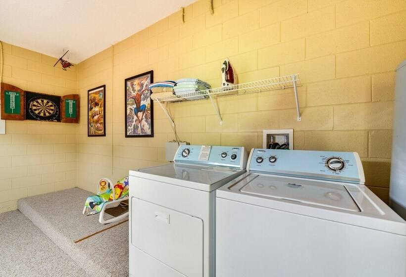 10 Mi To Disney: Home W/ Game Room & Lanai!