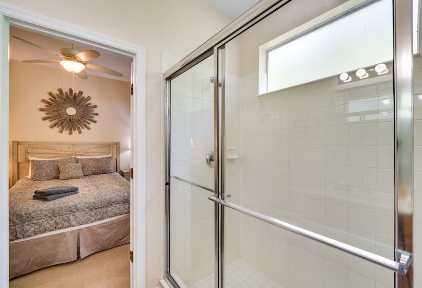 10 Mi To Disney: Home W/ Game Room & Lanai!