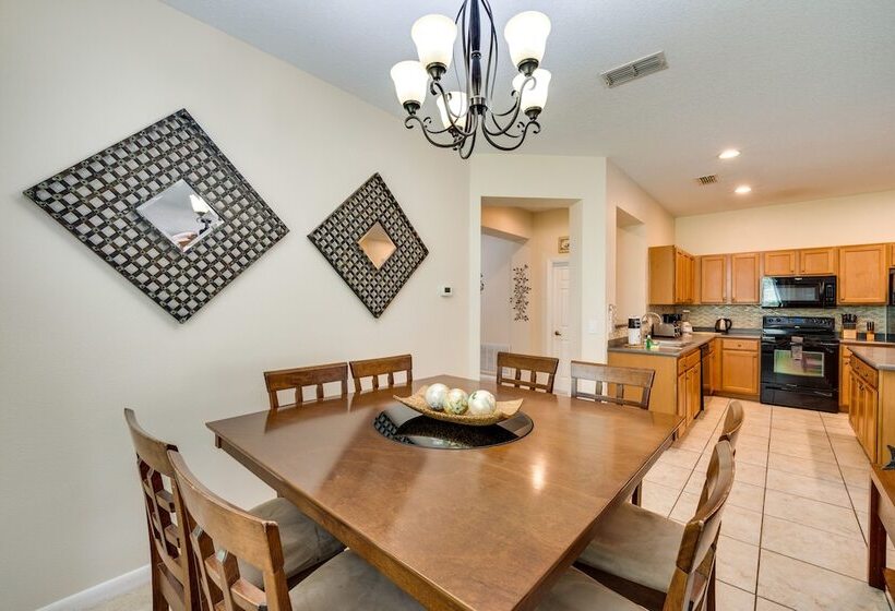 10 Mi To Disney: Home W/ Game Room & Lanai!