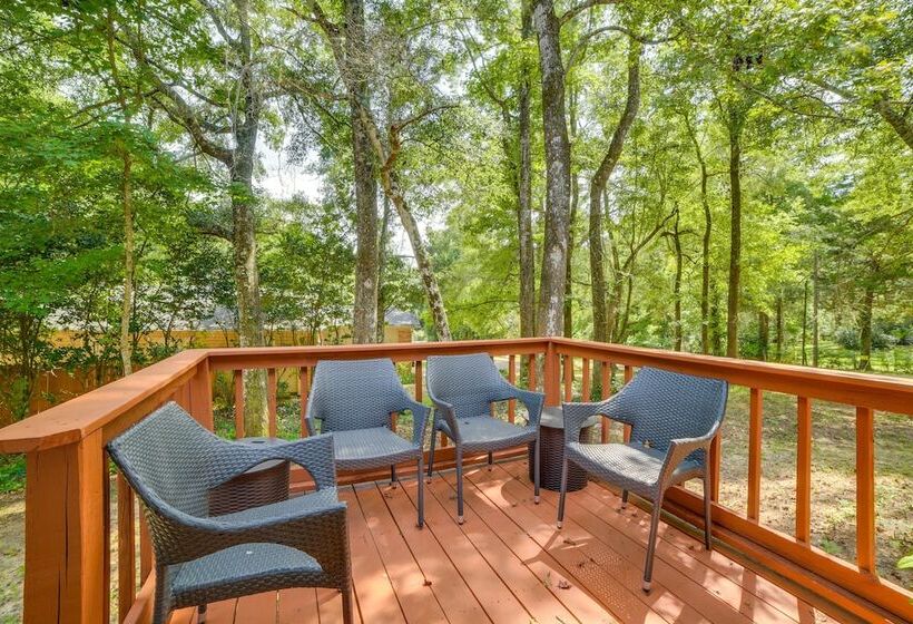 Tallahassee Home W/ Private Deck: 4 Mi To Downtown