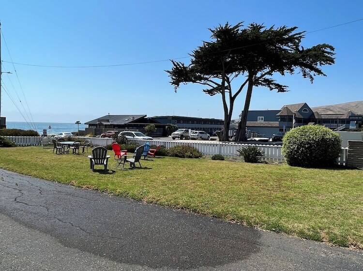 The Cayucos Motel