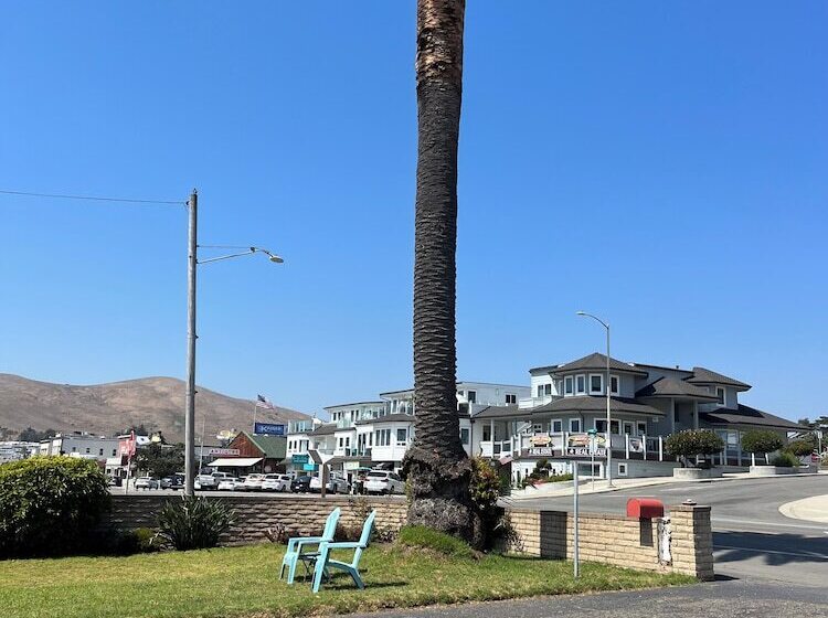 The Cayucos Motel