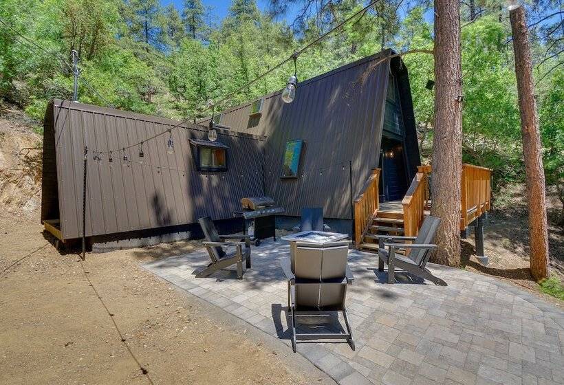 Near Prescott Nat L Forest: The Hygge Hideaway