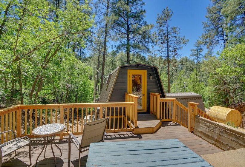 Near Prescott Nat L Forest: The Hygge Hideaway
