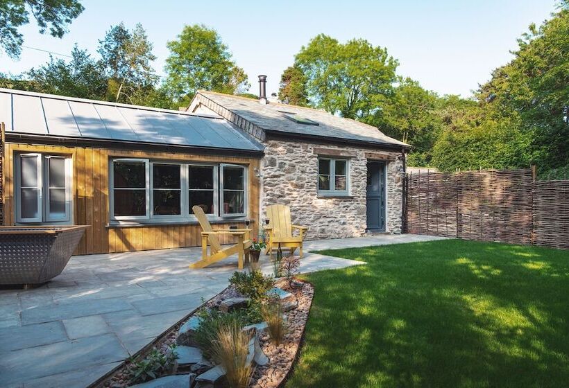 The Pigsty & Spa Garden At Tregoose Old Mill