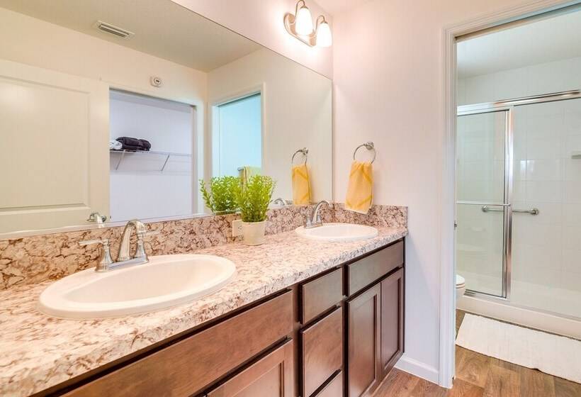 The Villages Vacation Rental: Walk To Shared Pool!