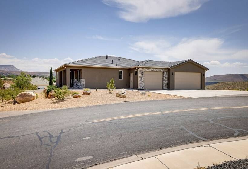 Toquerville Home W/ Mtn Views, Near State Parks!