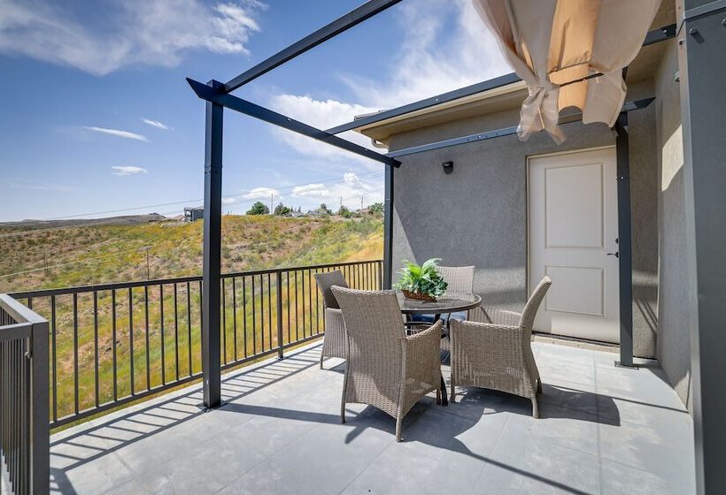 Toquerville Home W/ Mtn Views, Near State Parks!