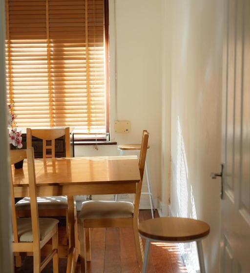 Bed and Breakfast Victorian Woods Bnb