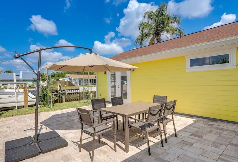 Waterfront Jacksonville Retreat W/ Boat Dock!