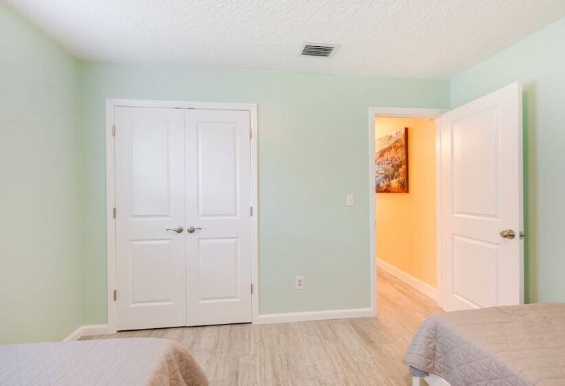 Waterfront Jacksonville Retreat W/ Boat Dock!