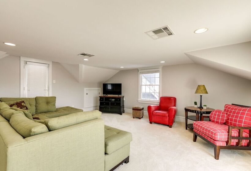 Waterfront Ocean City Escape W/ Large Deck, Pool!