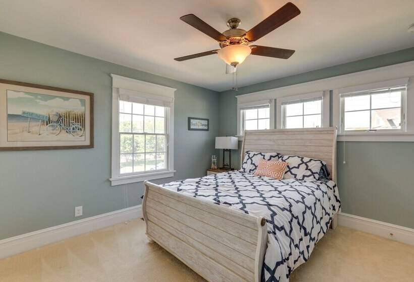 Waterfront Ocean City Escape W/ Large Deck, Pool!