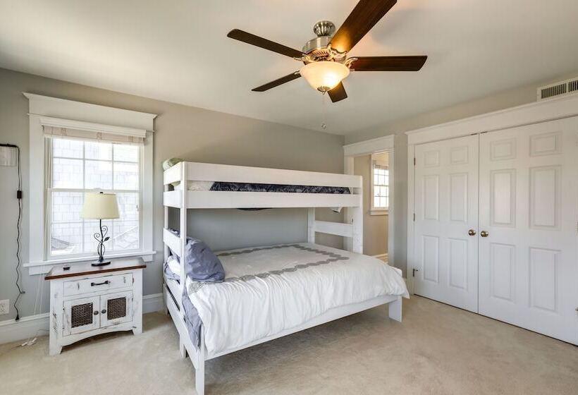 Waterfront Ocean City Escape W/ Large Deck, Pool!