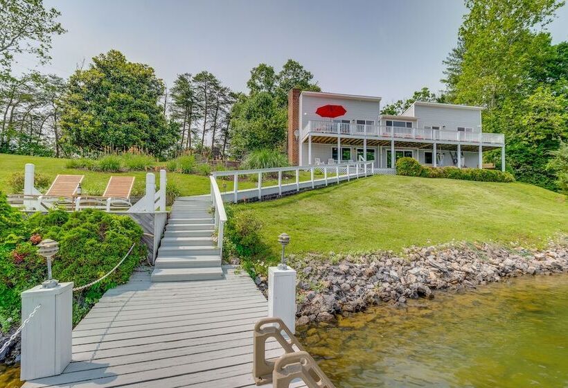 Waterfront Smith Mountain Lake Home W/ Dock!