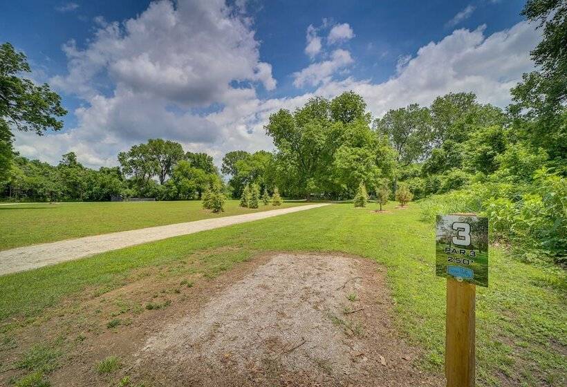 Well Appointed Tulsa Home W/ Fire Pit & Patio!