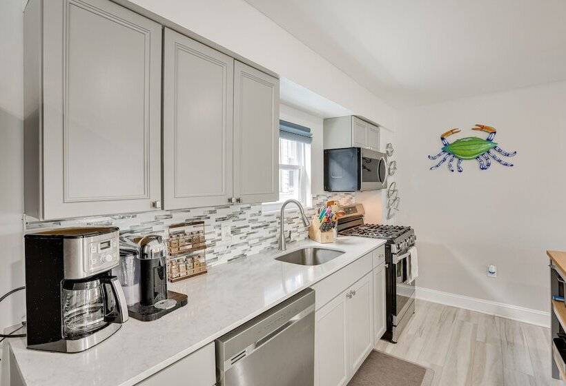 Wildwood Home W/ Deck Walk To Beach + Boardwalk!