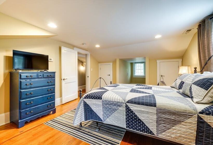 Wilmington Vacation Rental: Close To Riverwalk!