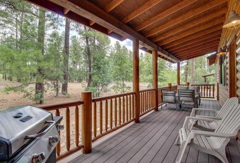 Furnished Deck & Grill: Wooded Torreon Cabin