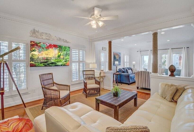 3001 Palm Boulevard By Avantstay Across From Beach & Ocean Views!