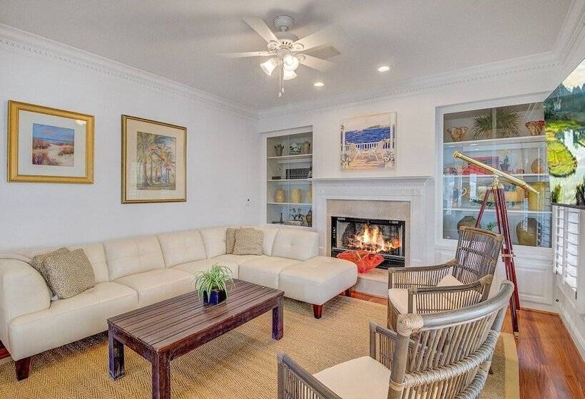 3001 Palm Boulevard By Avantstay Across From Beach & Ocean Views!