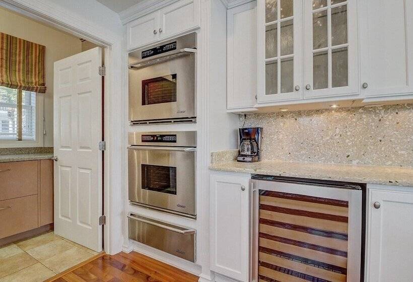 3001 Palm Boulevard By Avantstay Across From Beach & Ocean Views!