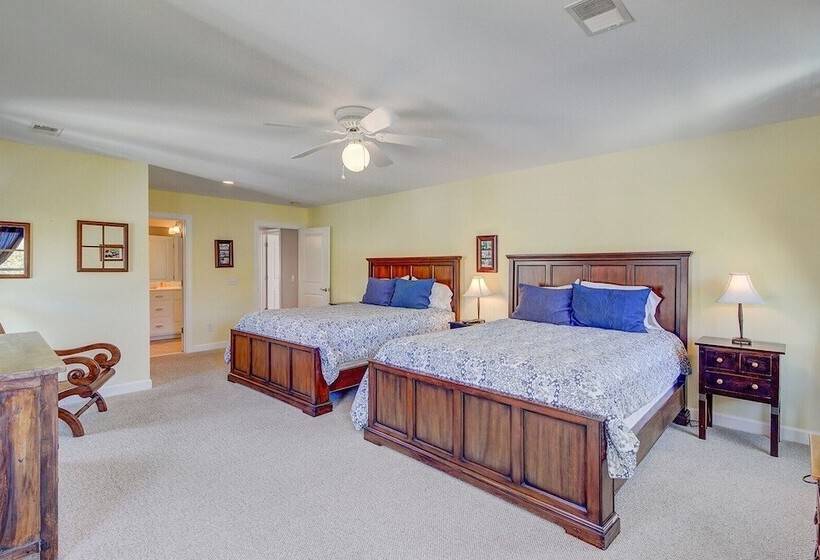 41st Ave   7 41st Avenue