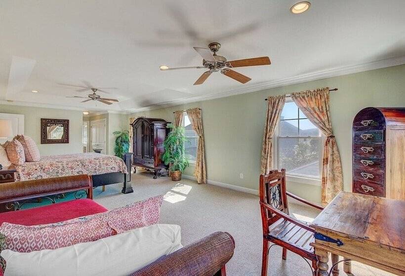 41st Ave   7 41st Avenue