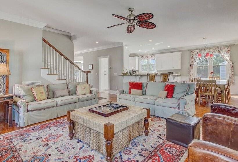 41st Ave   7 41st Avenue