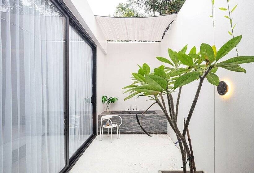 호스텔 Innlux Phuket