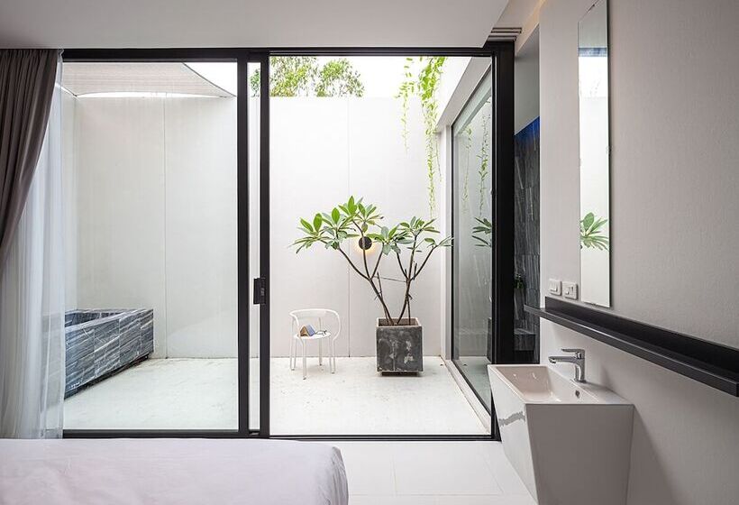 فندق صغير Innlux Phuket