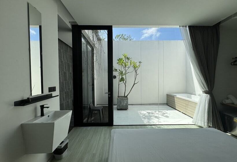 호스텔 Innlux Phuket