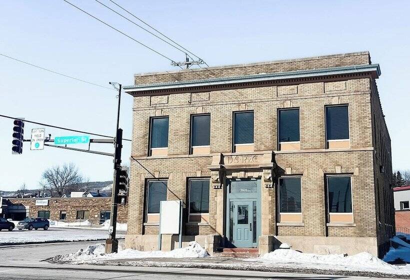 호스텔 Zenith Basecamp