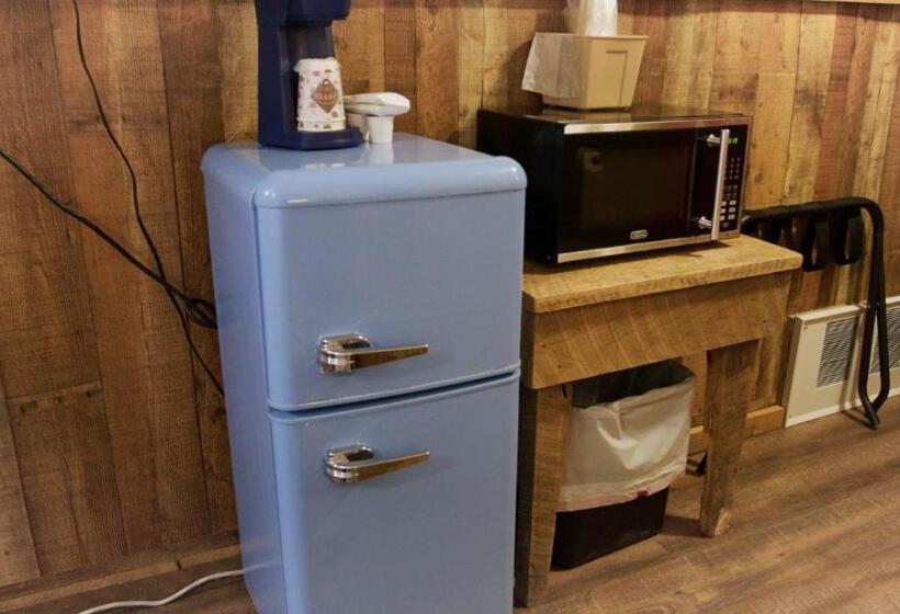 Arthur Murray S Motel