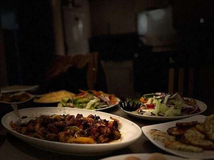 مبيت وإفطار 52 Chamberlayne Avenue