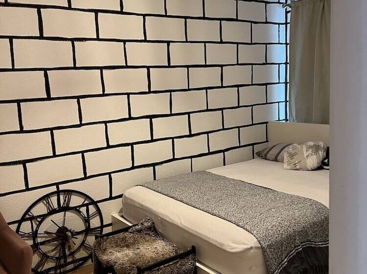 مبيت وإفطار 52 Chamberlayne Avenue