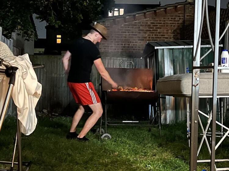 مبيت وإفطار 52 Chamberlayne Avenue