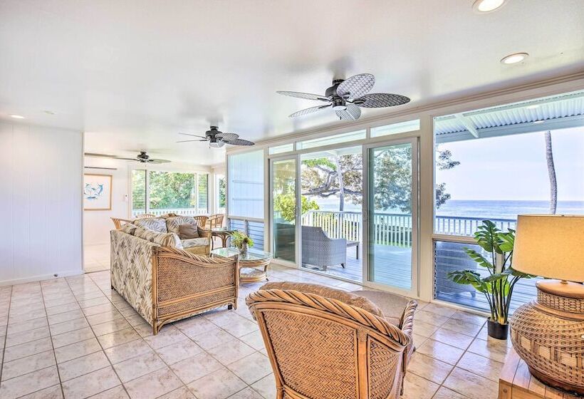 Bright & Airy Beach House W/ Oceanfront Views