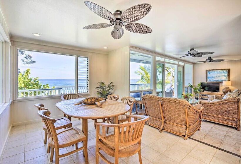 Bright & Airy Beach House W/ Oceanfront Views