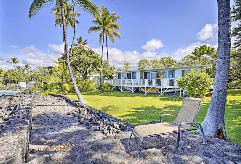 Bright & Airy Beach House W/ Oceanfront Views
